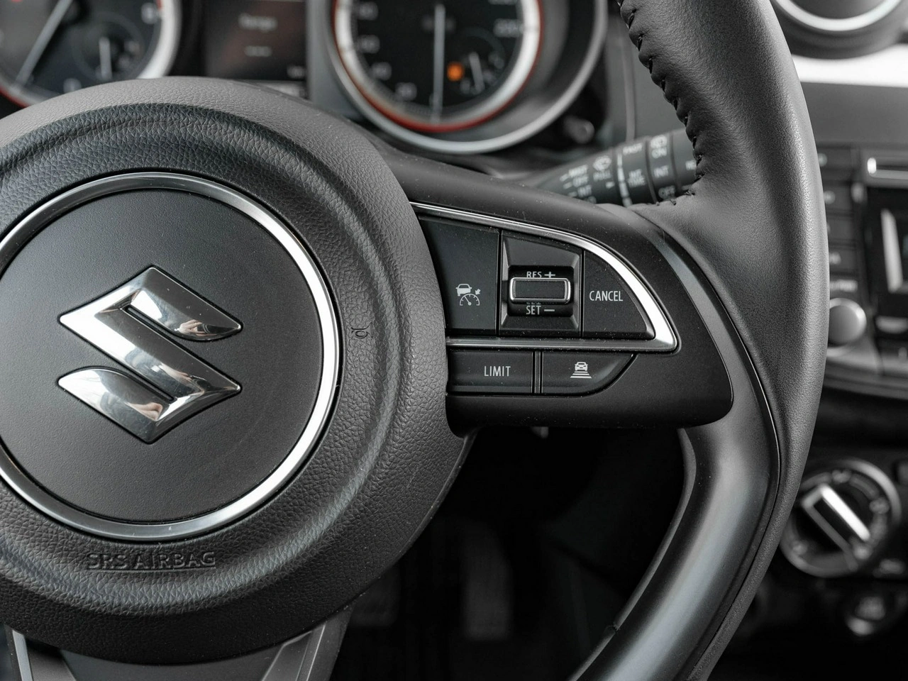 Suzuki Swift - Zdjęcie 12
