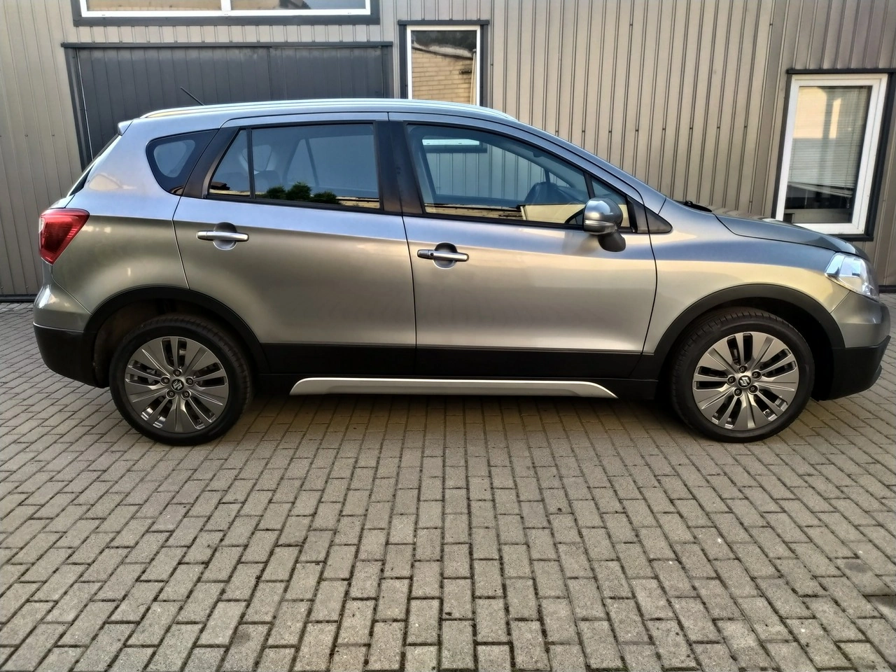 Suzuki SX4 S-Cross - Zdjęcie 6