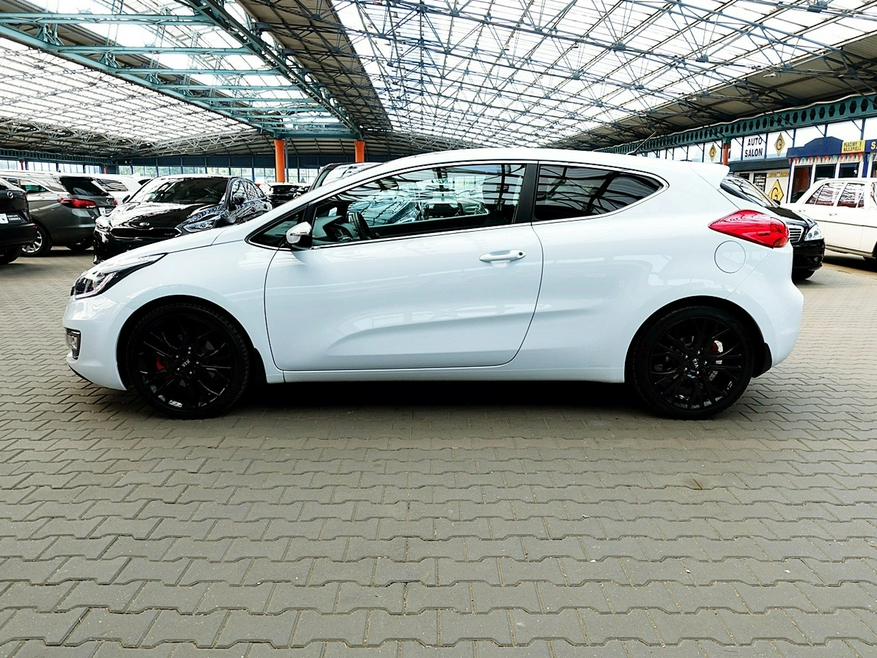 Kia Ceed - Zdjęcie 68