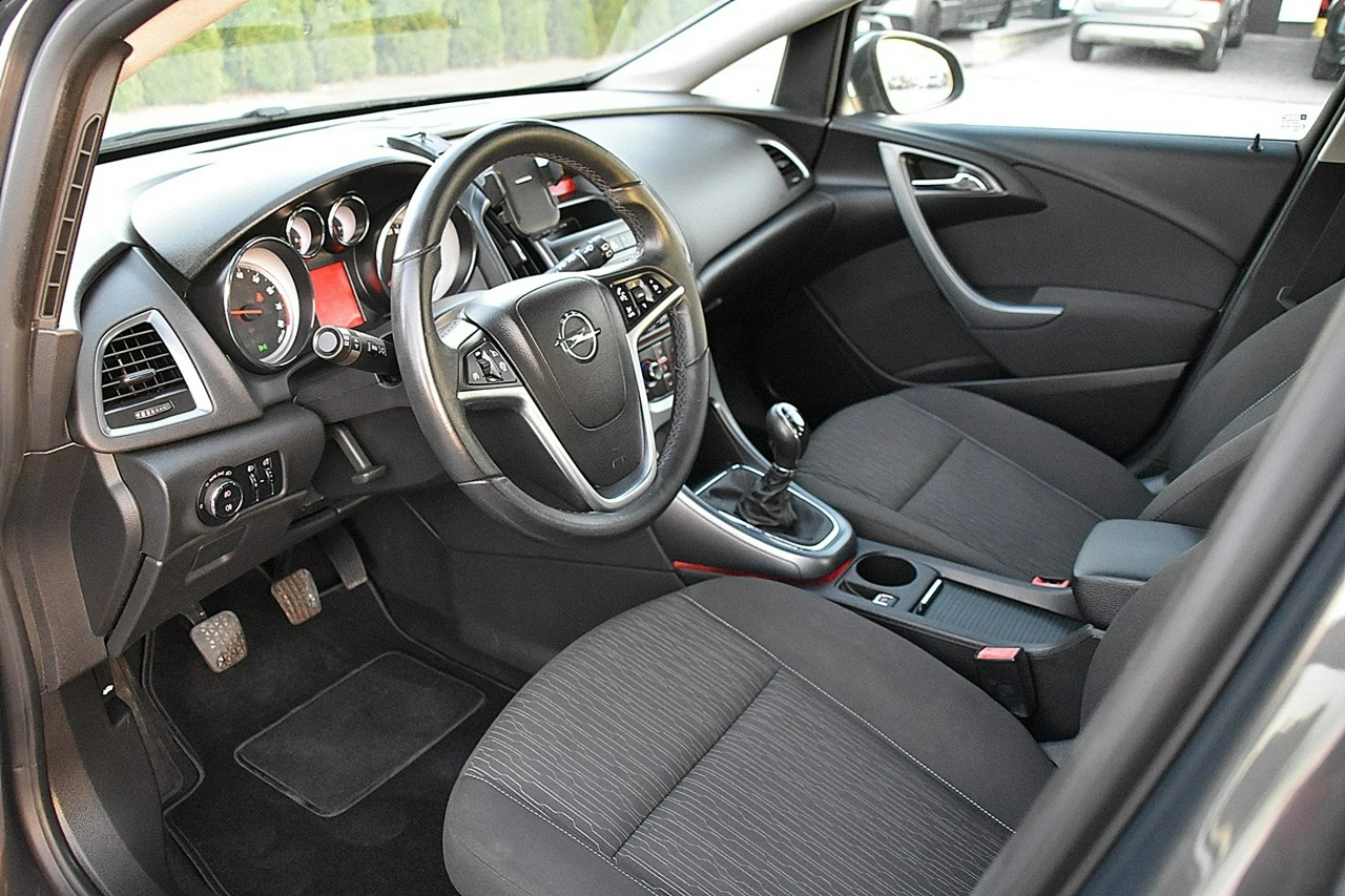 Opel Astra - Zdjęcie 8