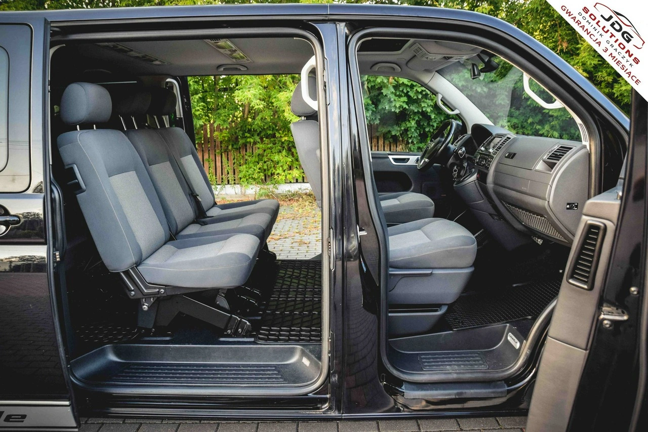 Volkswagen Caravelle - Zdjęcie 22