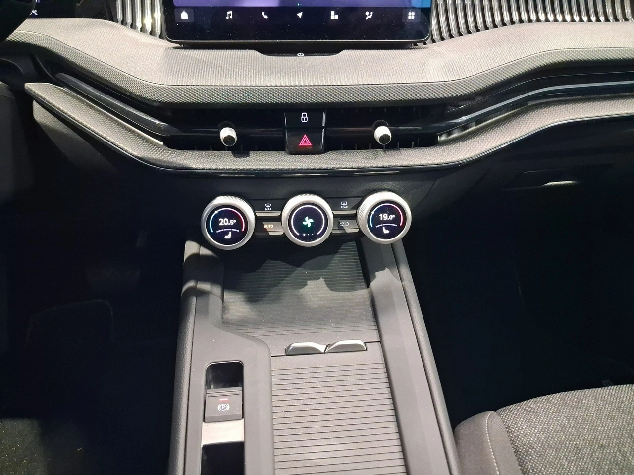Skoda Superb - Zdjęcie 19