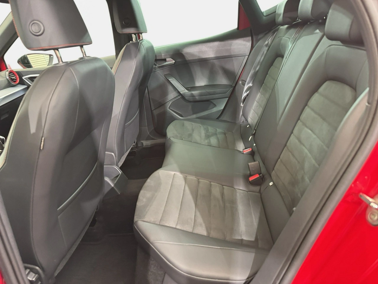 Seat Arona - Zdjęcie 6