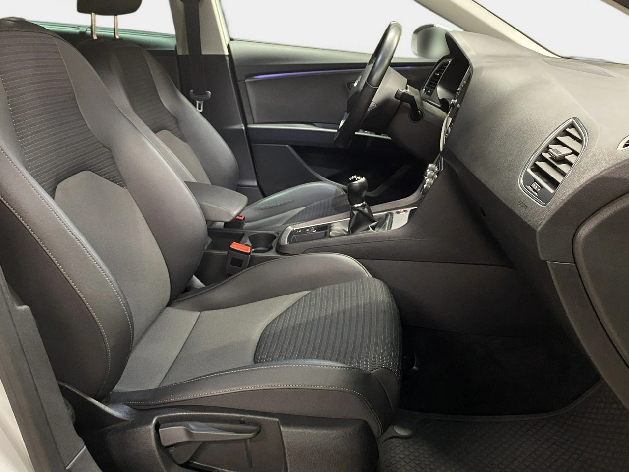 Seat Leon Sportstourer - Zdjęcie 11