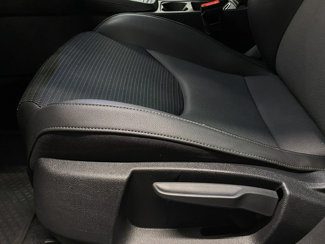 Seat Leon Sportstourer - Zdjęcie 12