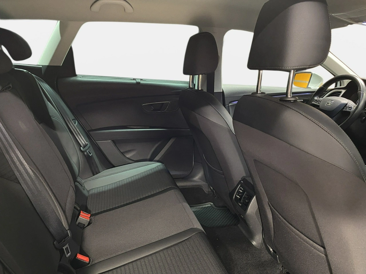 Seat Leon Sportstourer - Zdjęcie 14