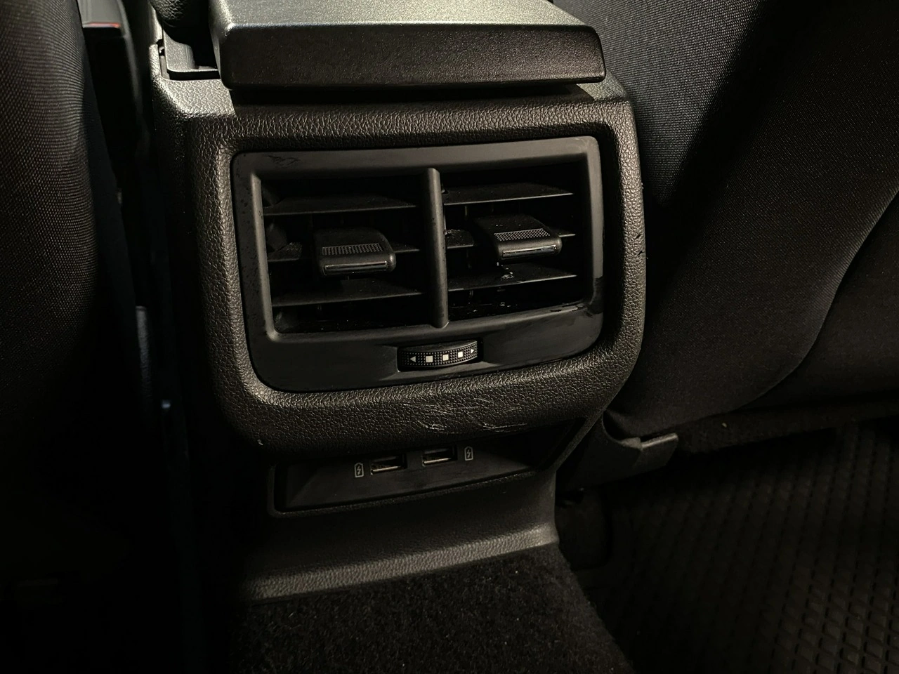 Seat Leon Sportstourer - Zdjęcie 16