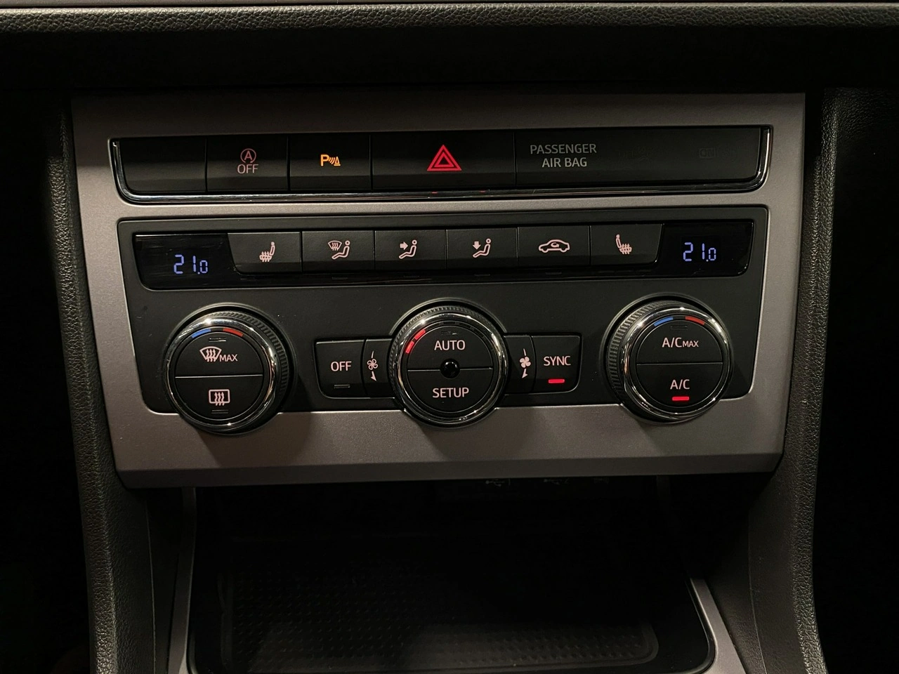 Seat Leon Sportstourer - Zdjęcie 29