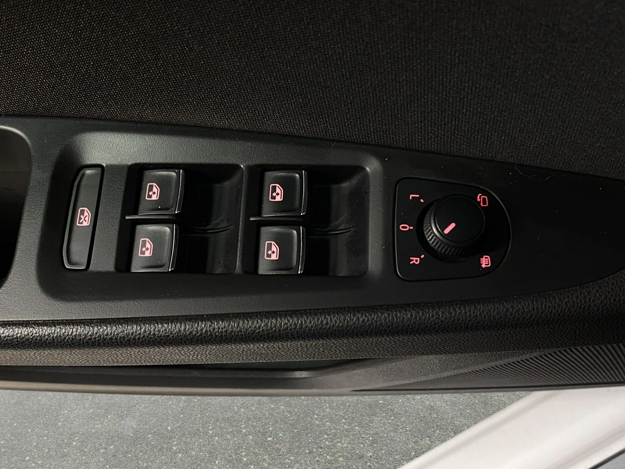 Seat Leon Sportstourer - Zdjęcie 32