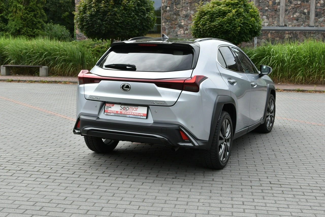 Lexus UX - Zdjęcie 21