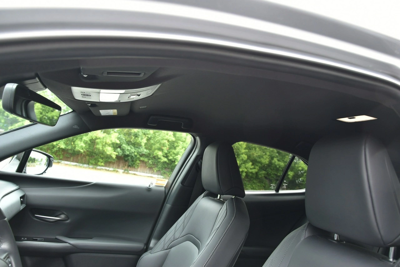 Lexus UX - Zdjęcie 29