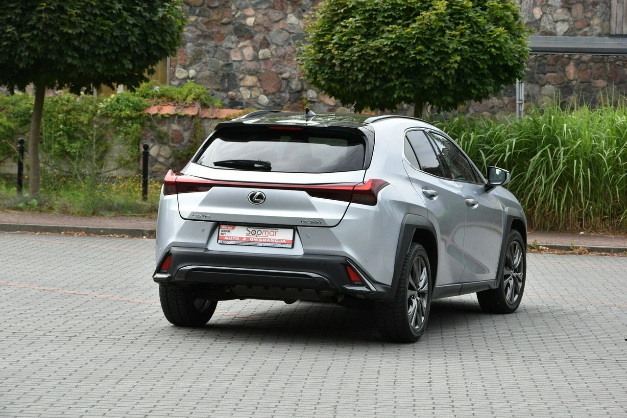 Lexus UX - Zdjęcie 5