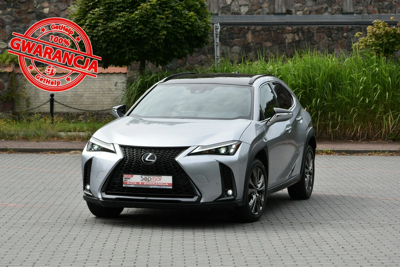 Lexus UX - Główne zdjęcie