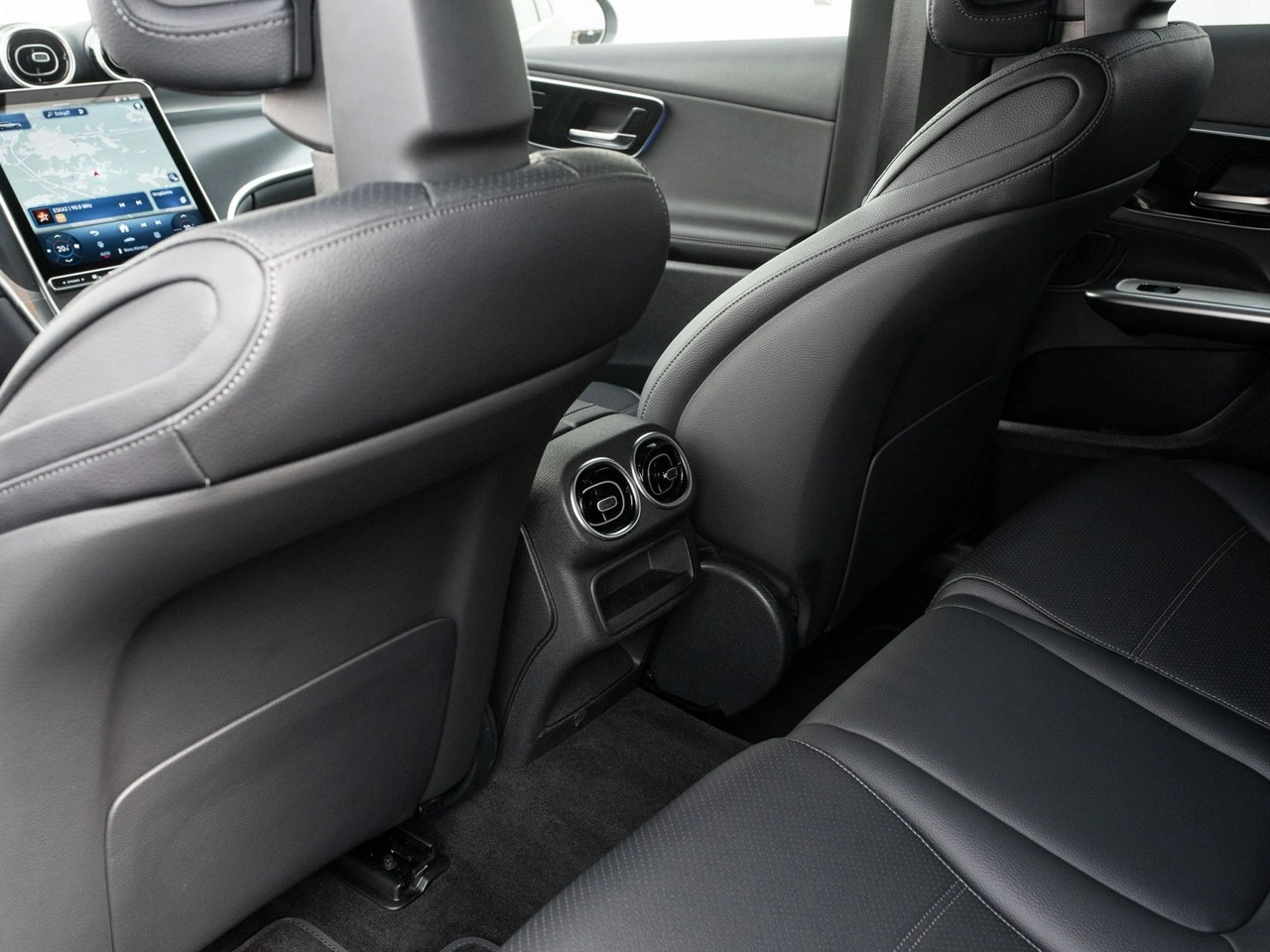 Mercedes GLC 300 - Zdjęcie 25