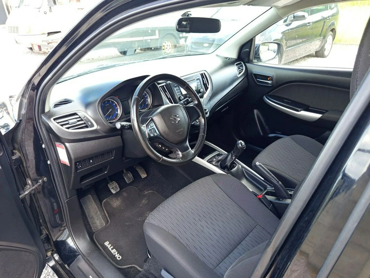 Suzuki Baleno - Zdjęcie 4