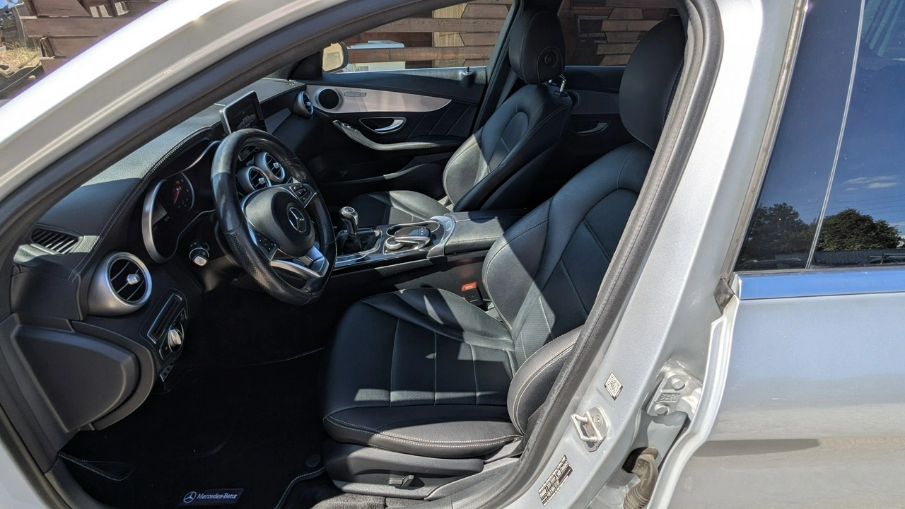 Mercedes C 200 - Zdjęcie 14