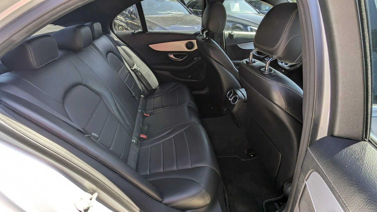 Mercedes C 200 - Zdjęcie 18