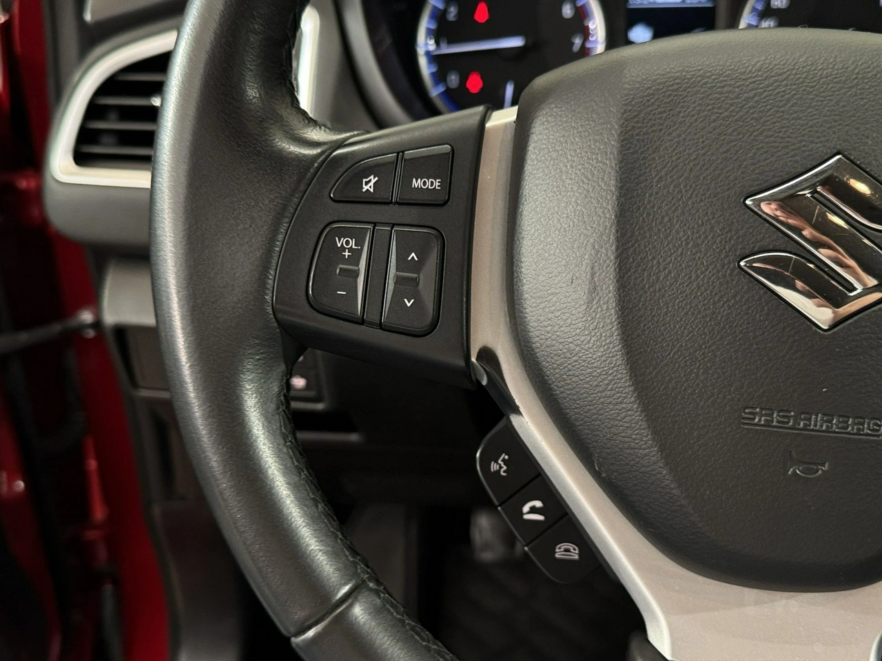Suzuki SX4 S-Cross - Zdjęcie 15