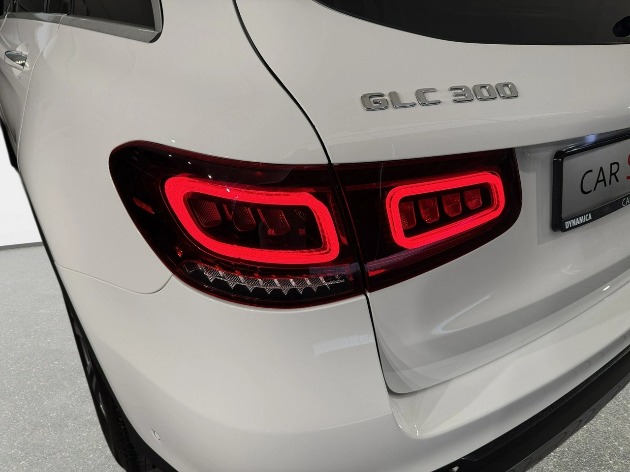 Mercedes GLC 300 - Zdjęcie 10
