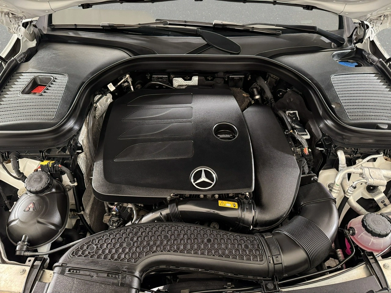 Mercedes GLC 300 - Zdjęcie 26