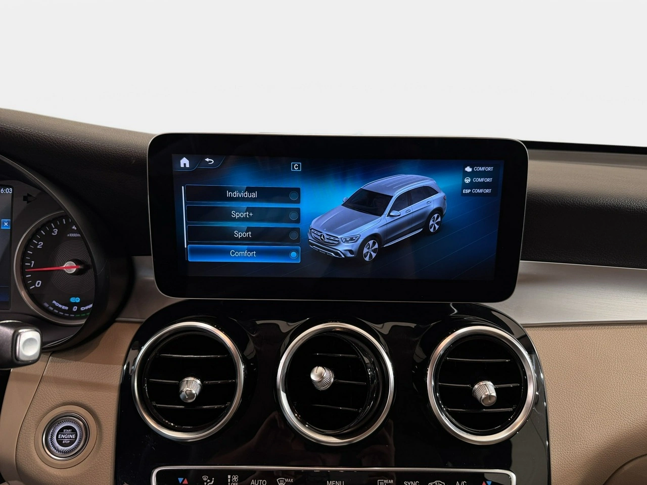 Mercedes GLC 300 - Zdjęcie 17