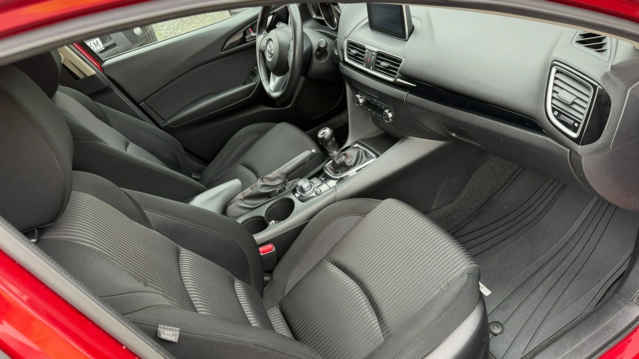 Mazda 3 - Zdjęcie 15