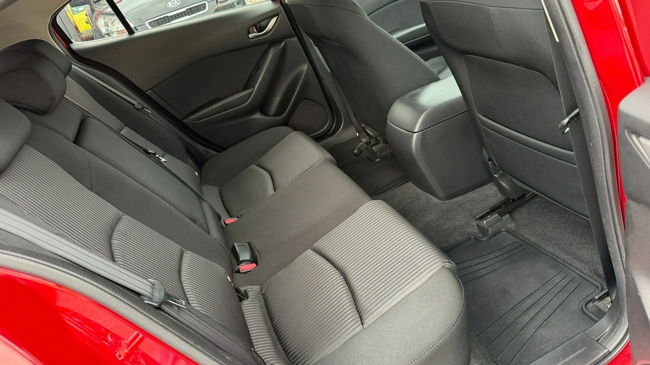 Mazda 3 - Zdjęcie 18