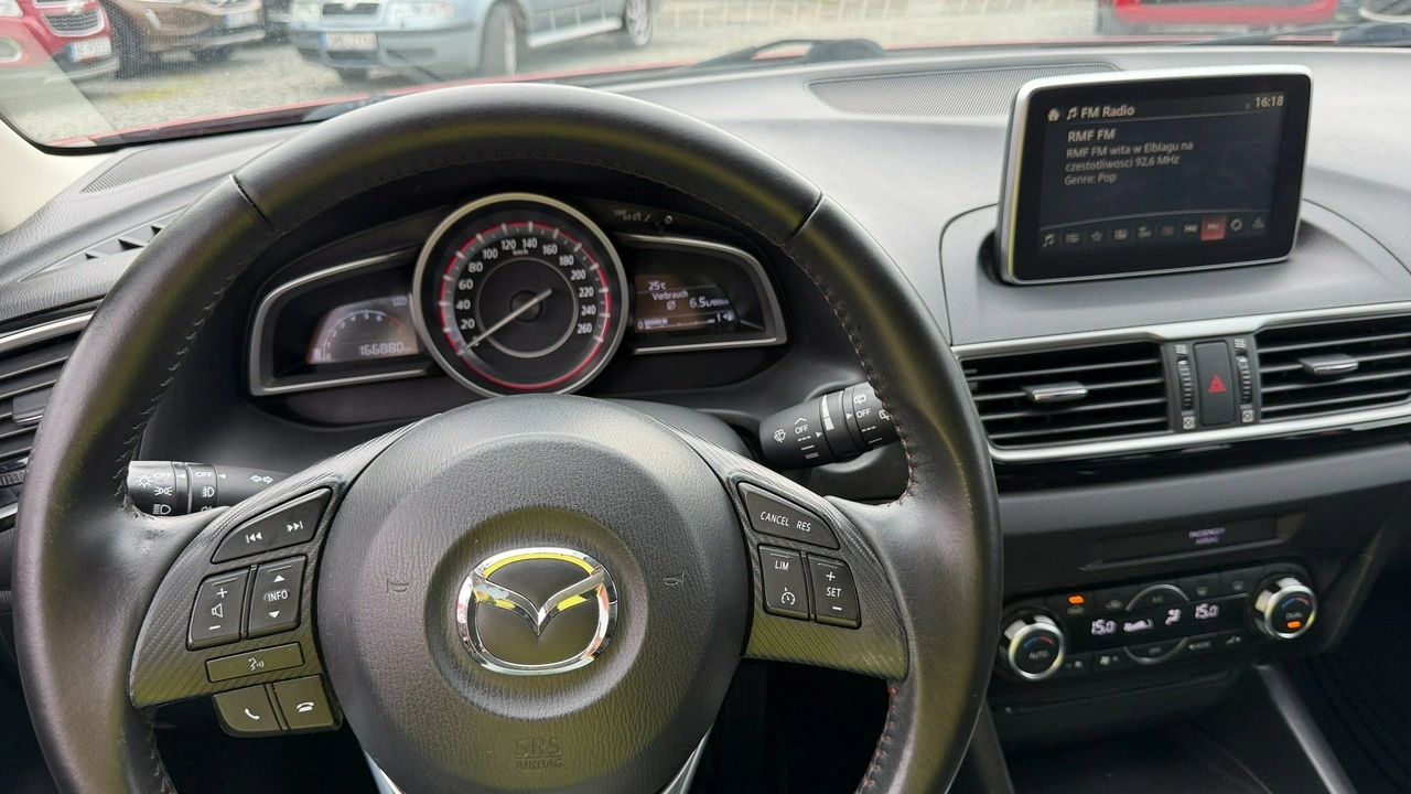 Mazda 3 - Zdjęcie 24