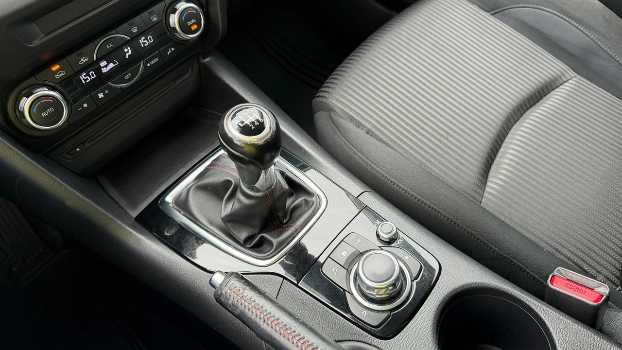 Mazda 3 - Zdjęcie 28