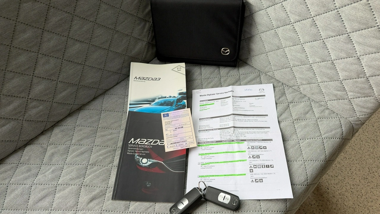 Mazda 3 - Zdjęcie 29