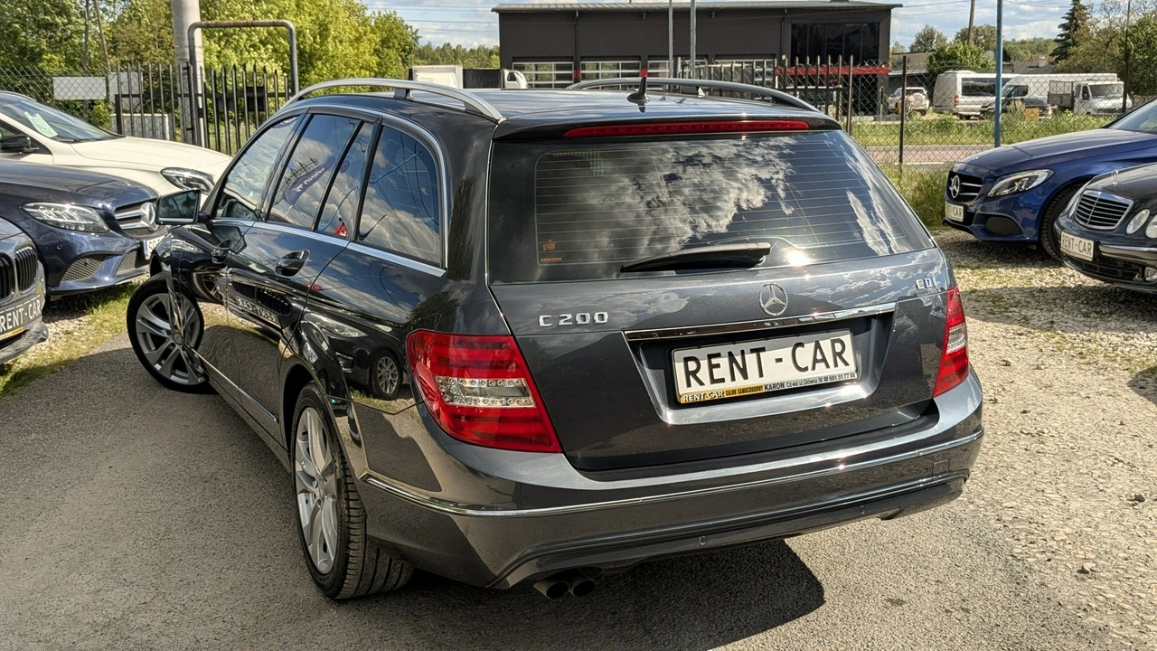 Mercedes C 200 - Zdjęcie 11