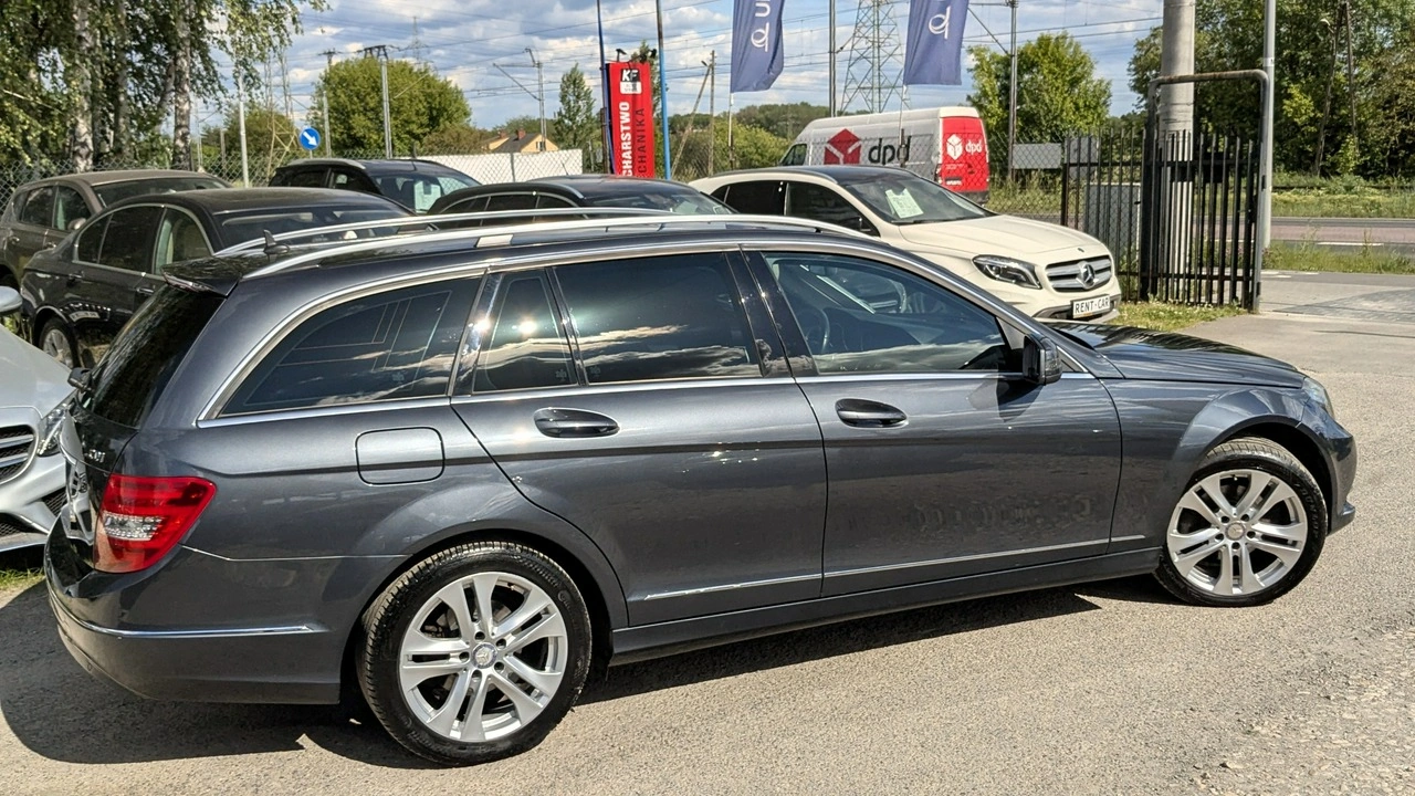 Mercedes C 200 - Zdjęcie 14