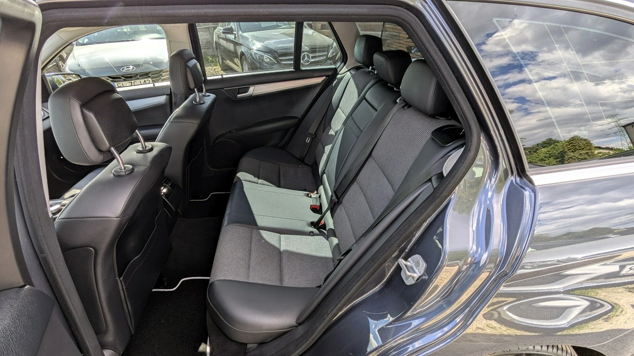 Mercedes C 200 - Zdjęcie 17