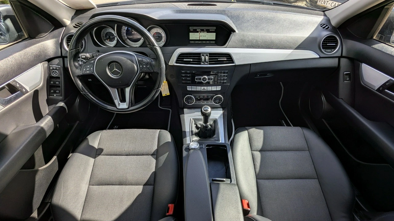 Mercedes C 200 - Zdjęcie 22