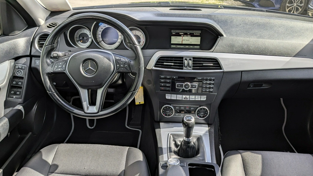 Mercedes C 200 - Zdjęcie 26