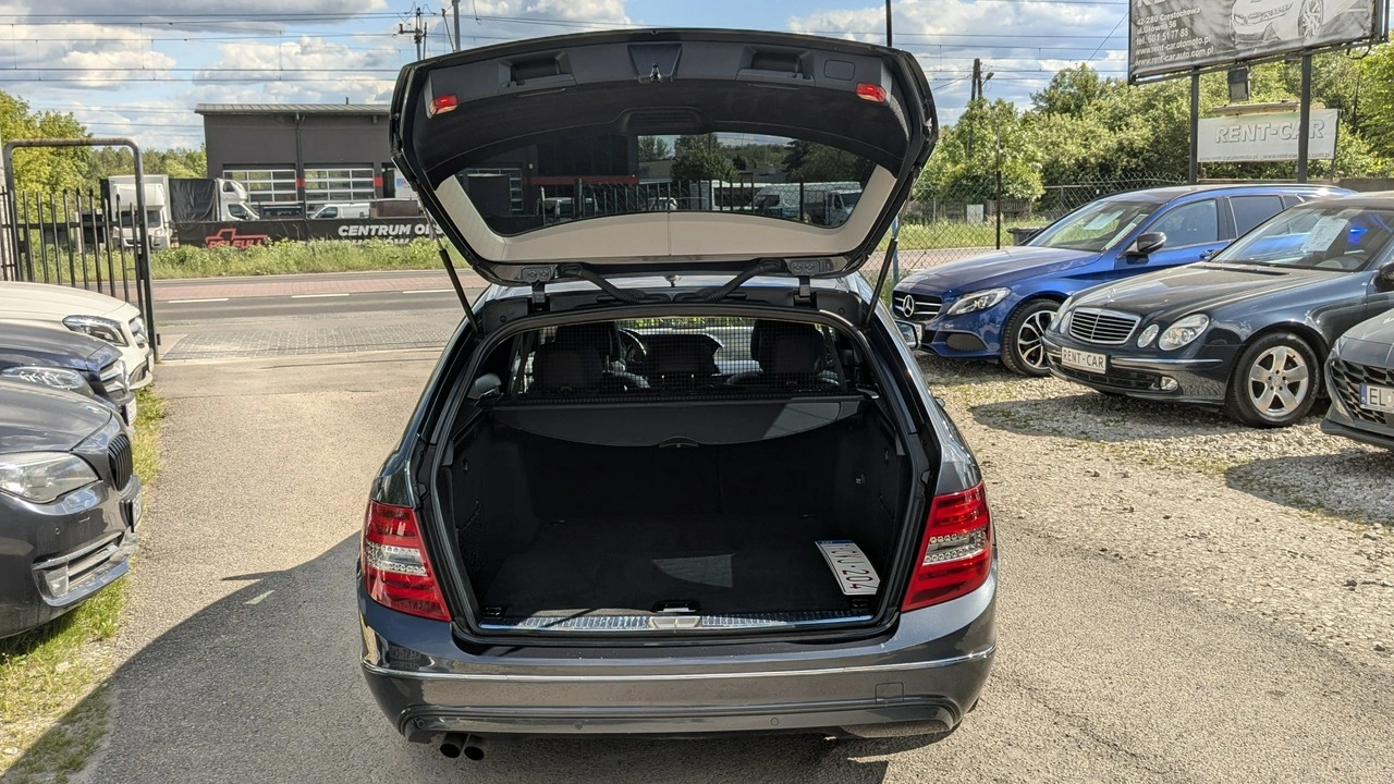 Mercedes C 200 - Zdjęcie 35