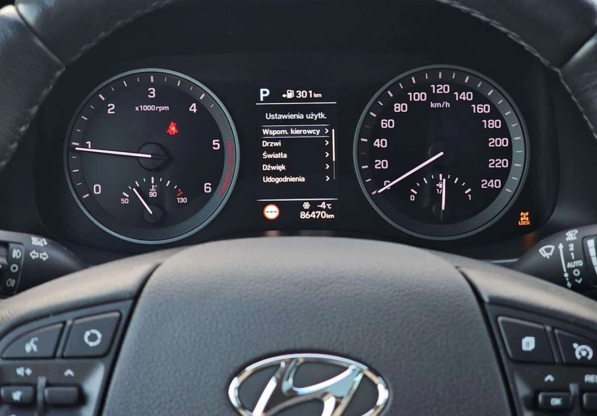 Hyundai Tucson - Zdjęcie 21