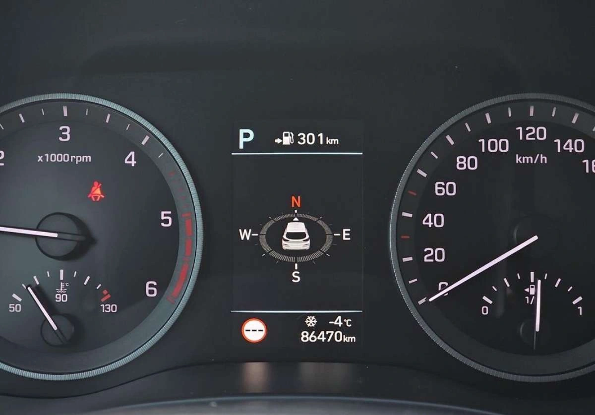 Hyundai Tucson - Zdjęcie 24