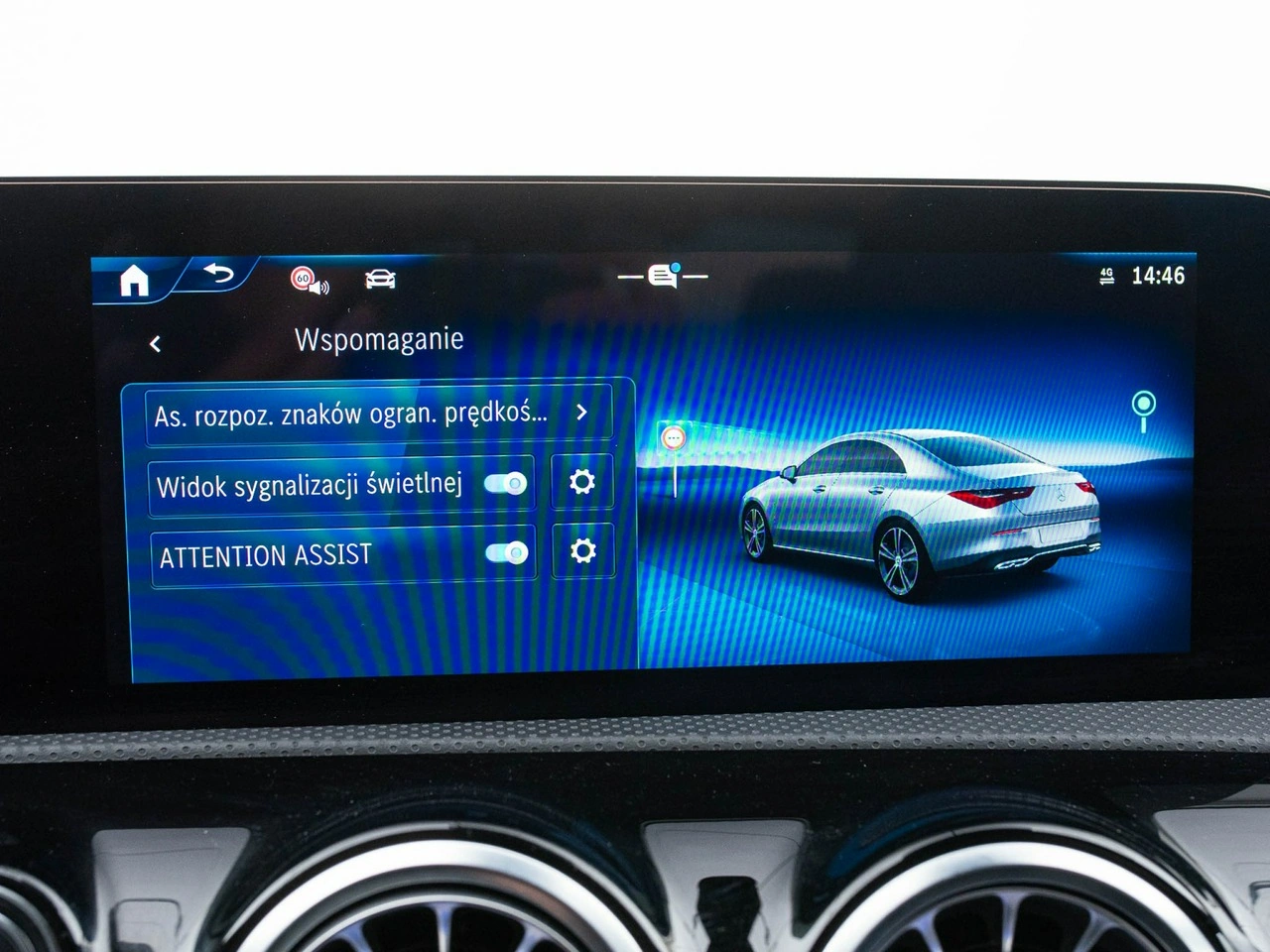 Mercedes CLA 200 - Zdjęcie 21