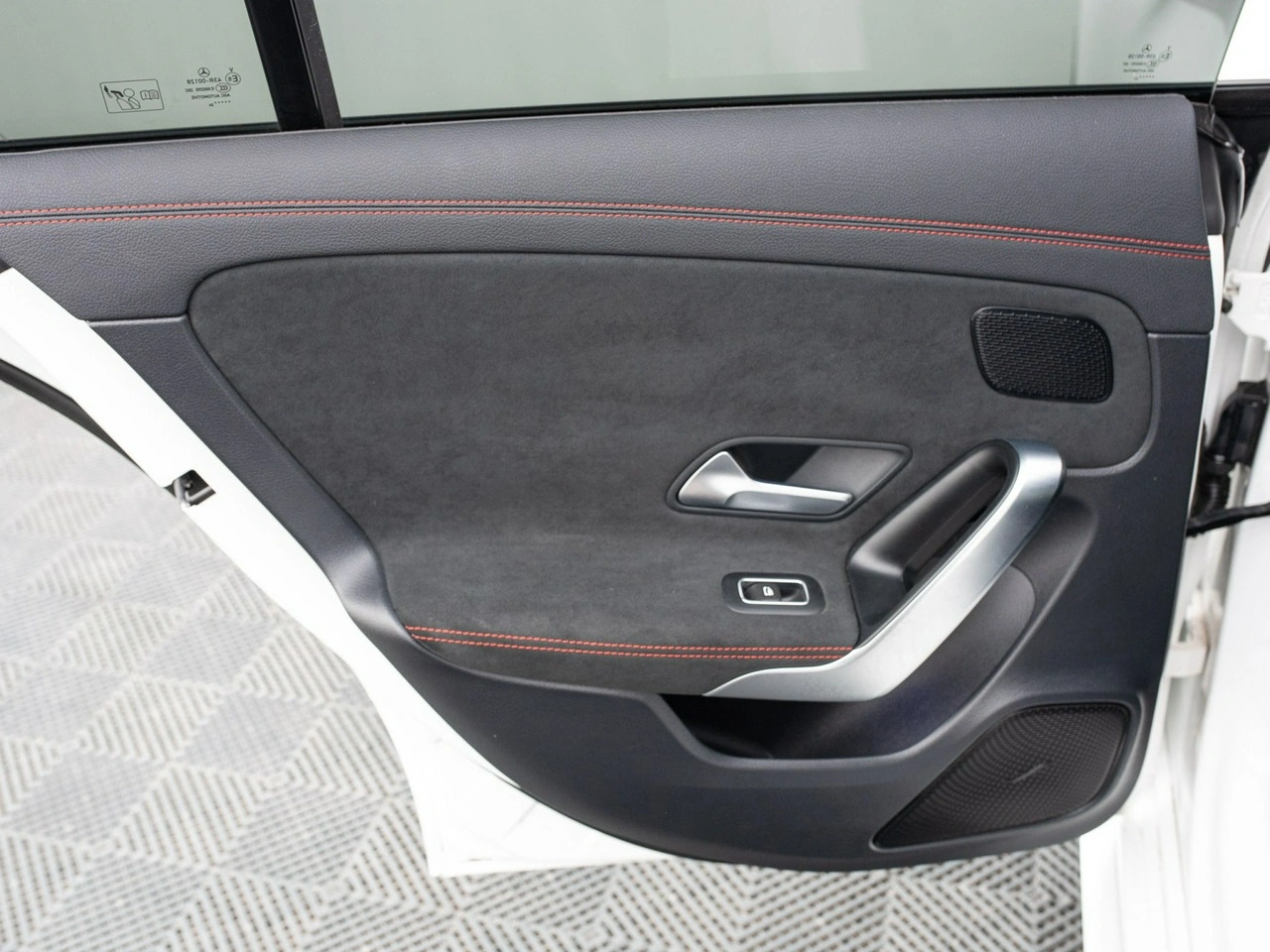 Mercedes CLA 200 - Zdjęcie 23