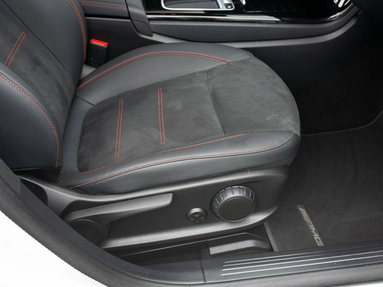 Mercedes CLA 200 - Zdjęcie 27