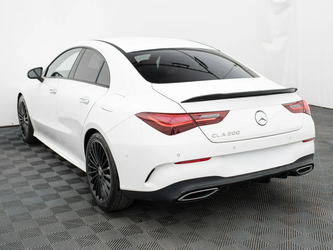 Mercedes CLA 200 - Zdjęcie 3