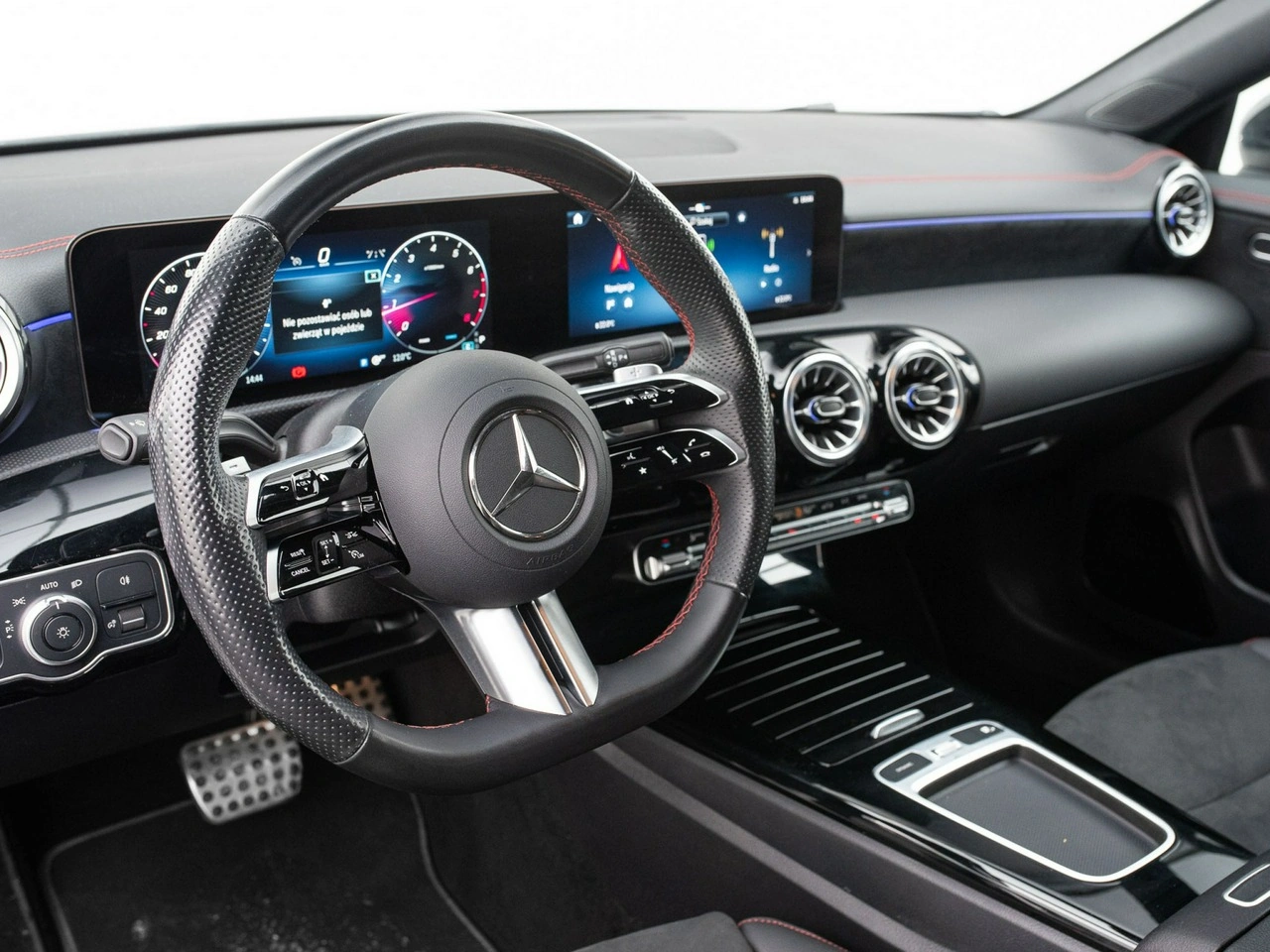 Mercedes CLA 200 - Zdjęcie 5