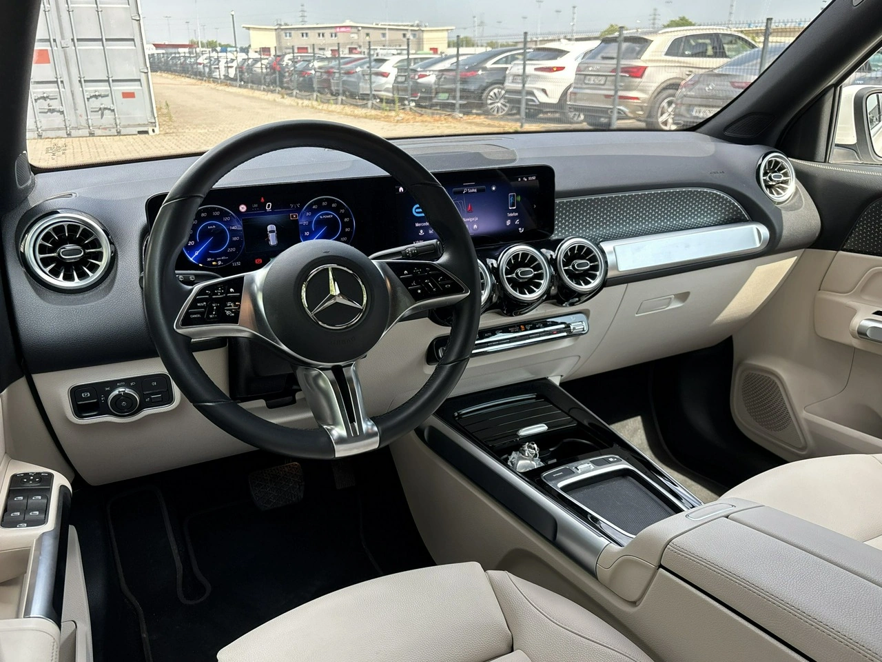 Mercedes EQB - Zdjęcie 11