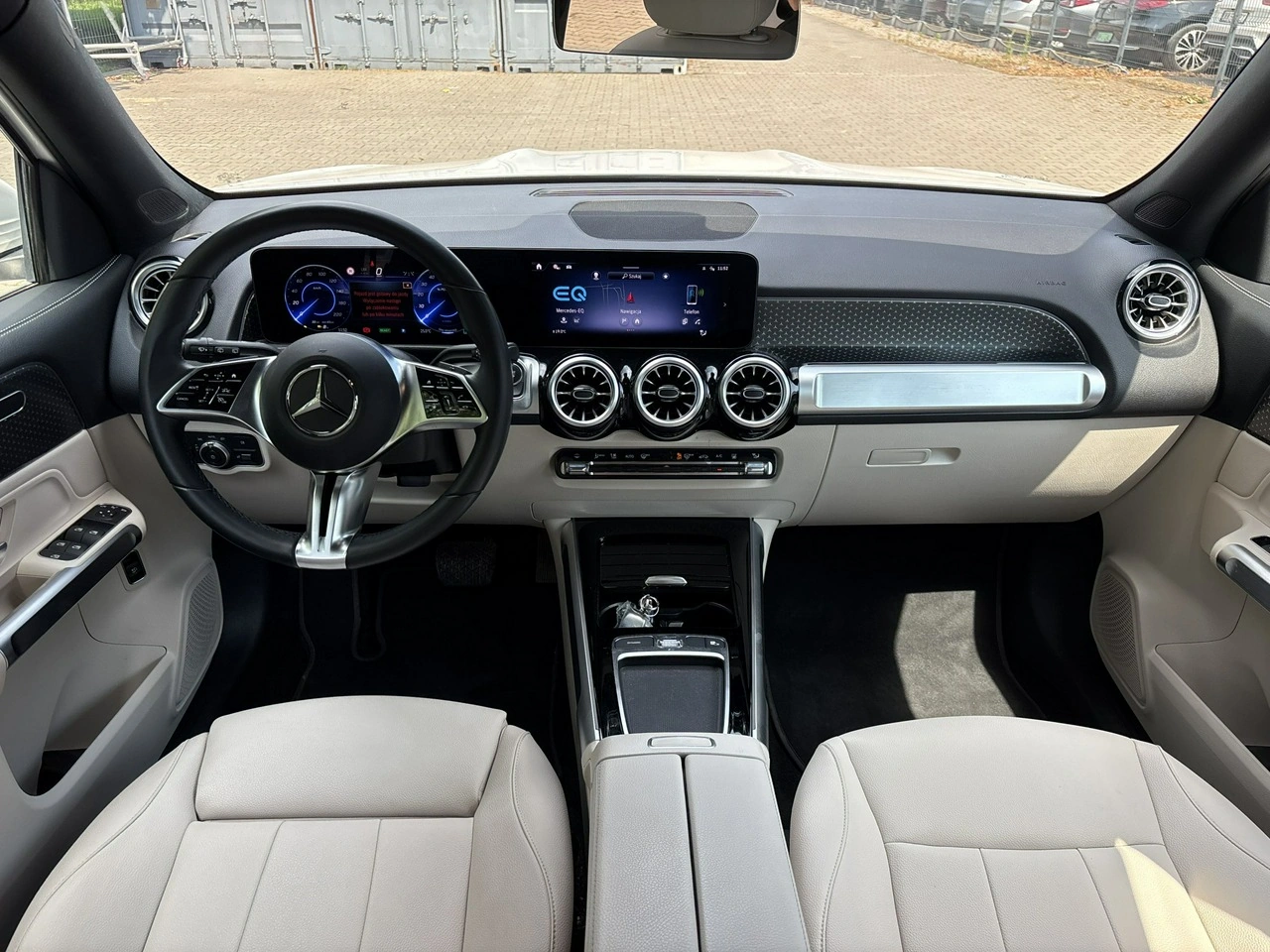 Mercedes EQB - Zdjęcie 12
