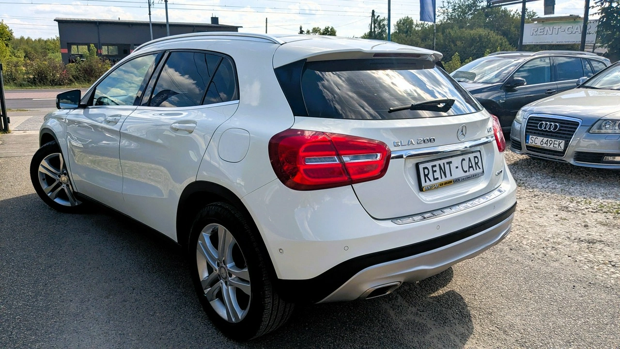 Mercedes GLA 200 - Zdjęcie 10