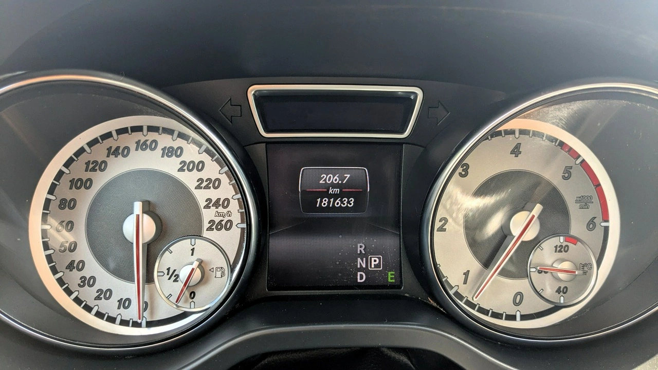 Mercedes GLA 200 - Zdjęcie 23