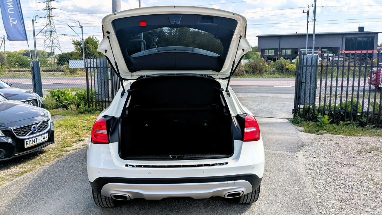 Mercedes GLA 200 - Zdjęcie 37