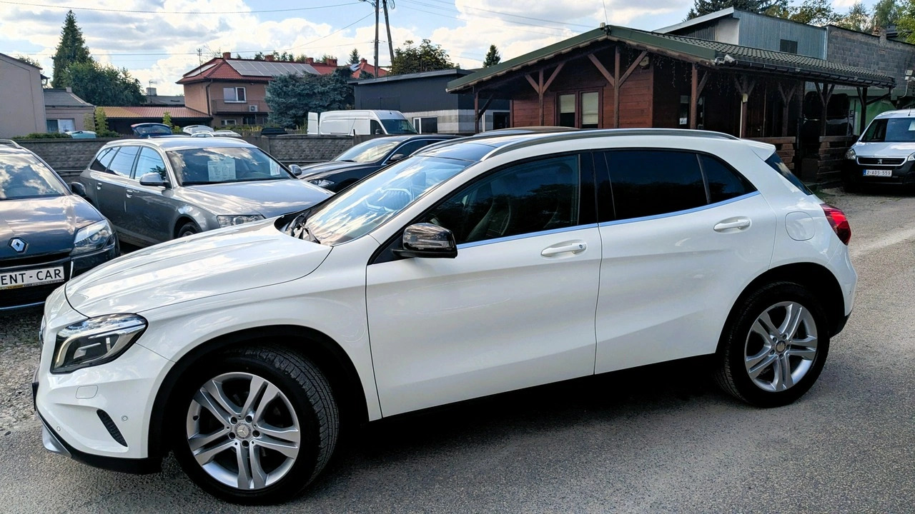 Mercedes GLA 200 - Zdjęcie 3