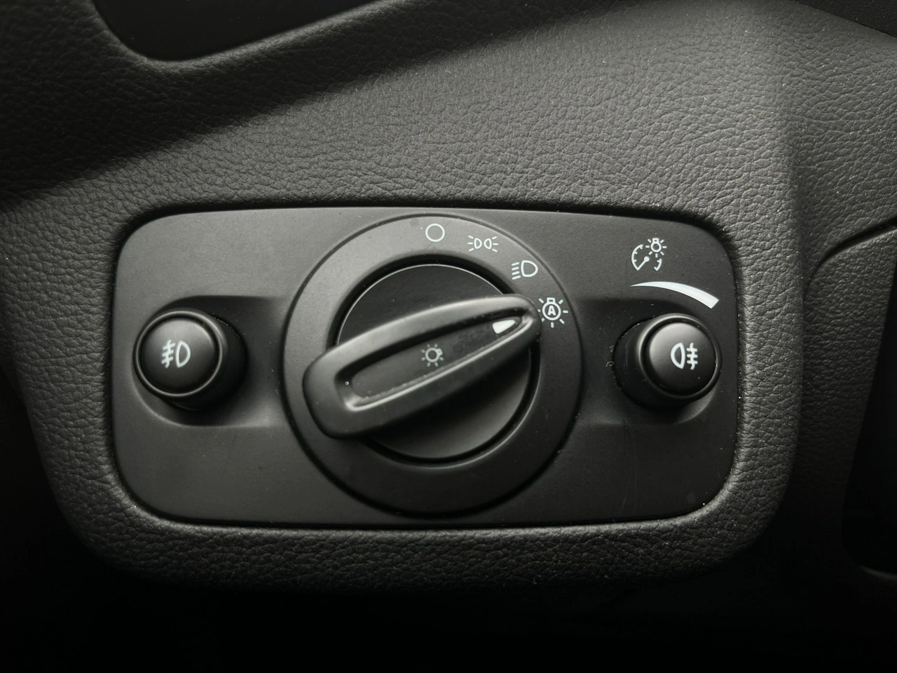 Ford Kuga - Zdjęcie 17